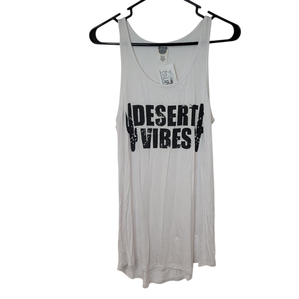"Desert Vibes" Graphic Tank Top NWT Medium
